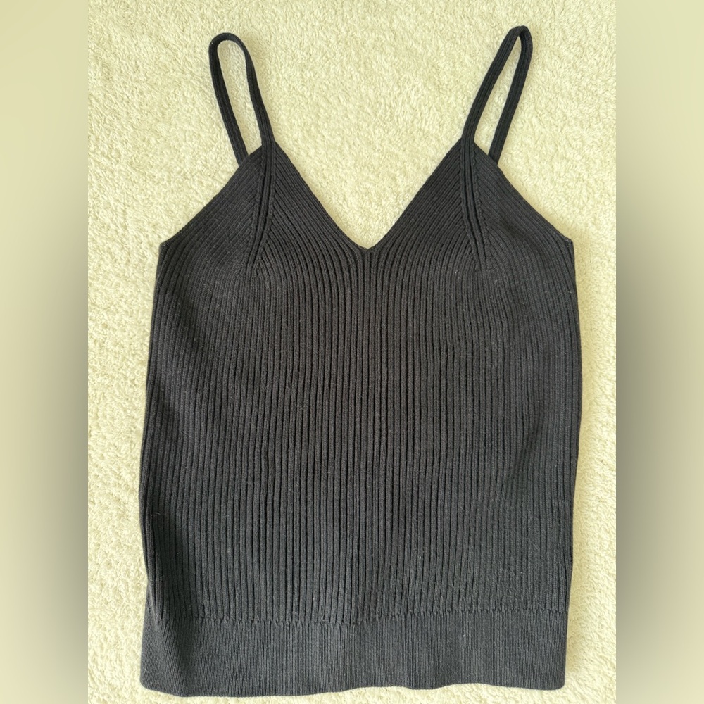 NWOT Gap black knit tank size S